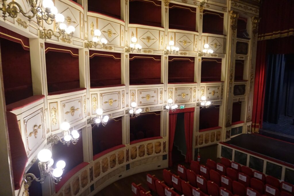 Potenza Riapre Il Teatro Stabile Terminati I Lavori Di